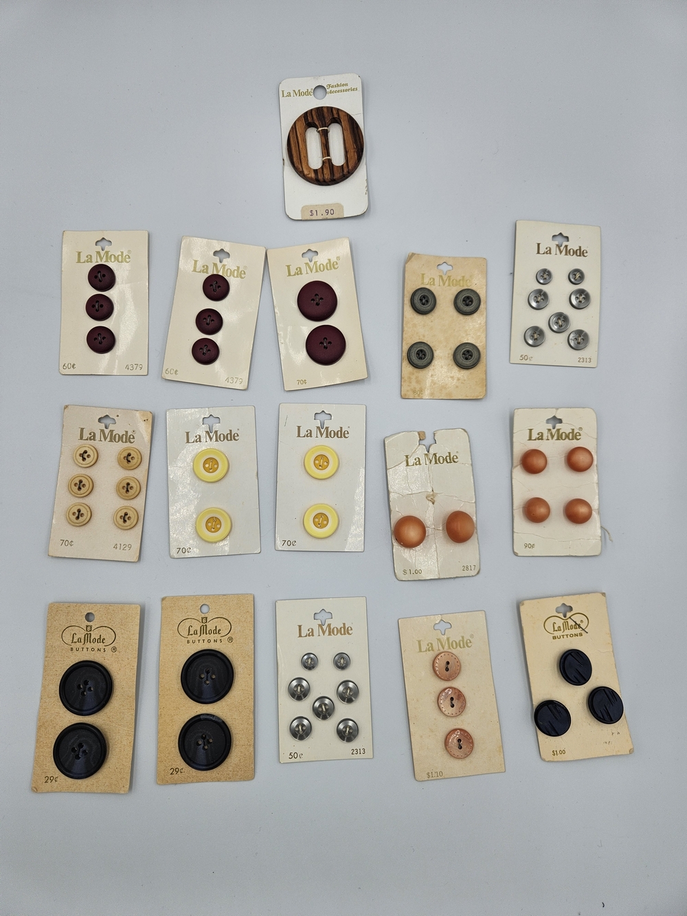 Vintage Mixed Button Lot Sewing Supplies Replacement Buttons Crafts